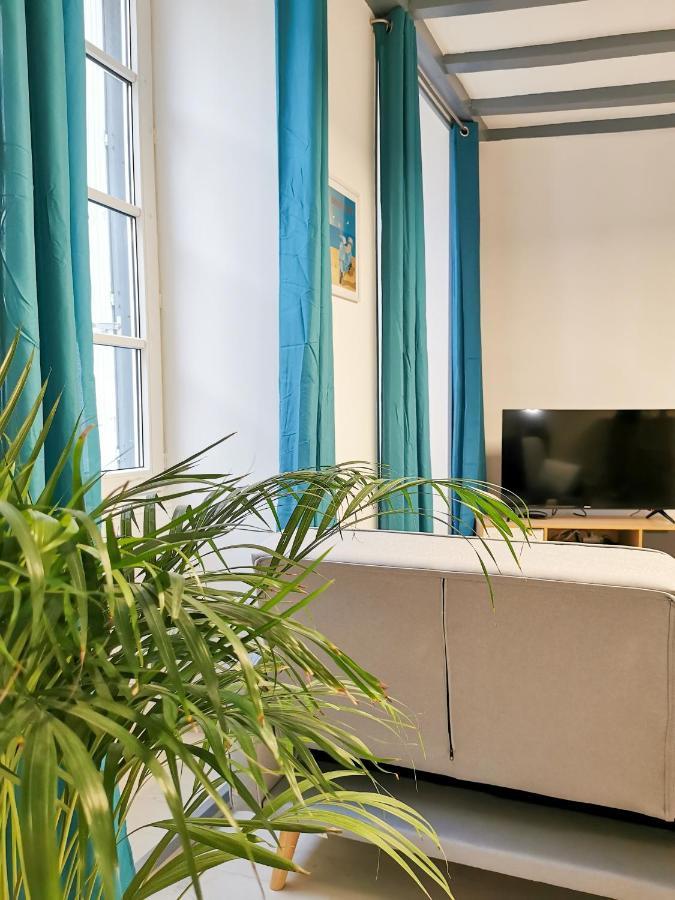 Appartement Ma Douce Charente - Superbe T3 Design Et Fonctionnel - Hyper Centre A 생트 외부 사진