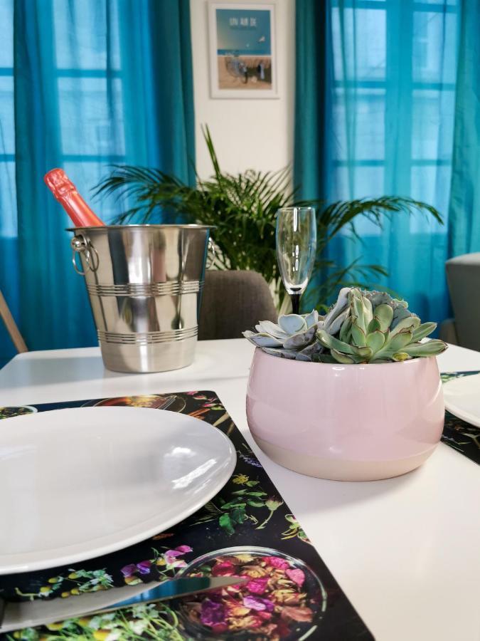 Appartement Ma Douce Charente - Superbe T3 Design Et Fonctionnel - Hyper Centre A 생트 외부 사진