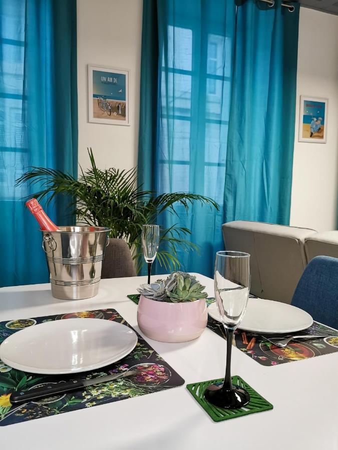 Appartement Ma Douce Charente - Superbe T3 Design Et Fonctionnel - Hyper Centre A 생트 외부 사진