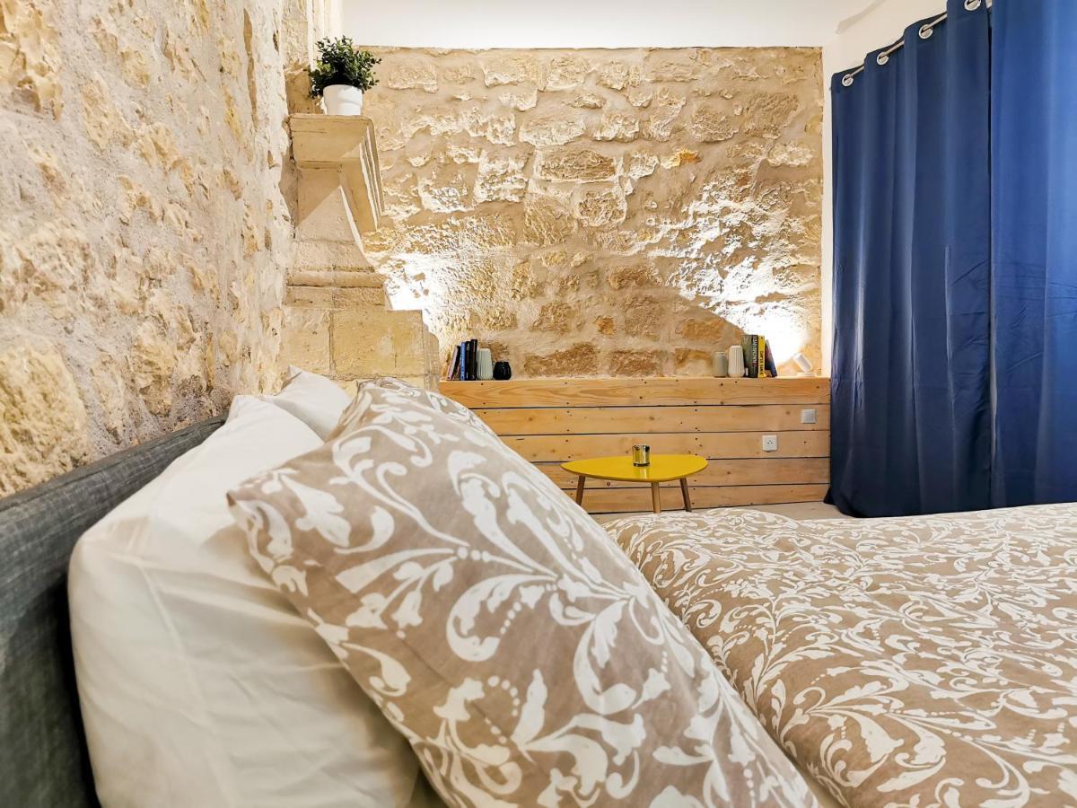 Appartement Ma Douce Charente - Superbe T3 Design Et Fonctionnel - Hyper Centre A 생트 외부 사진
